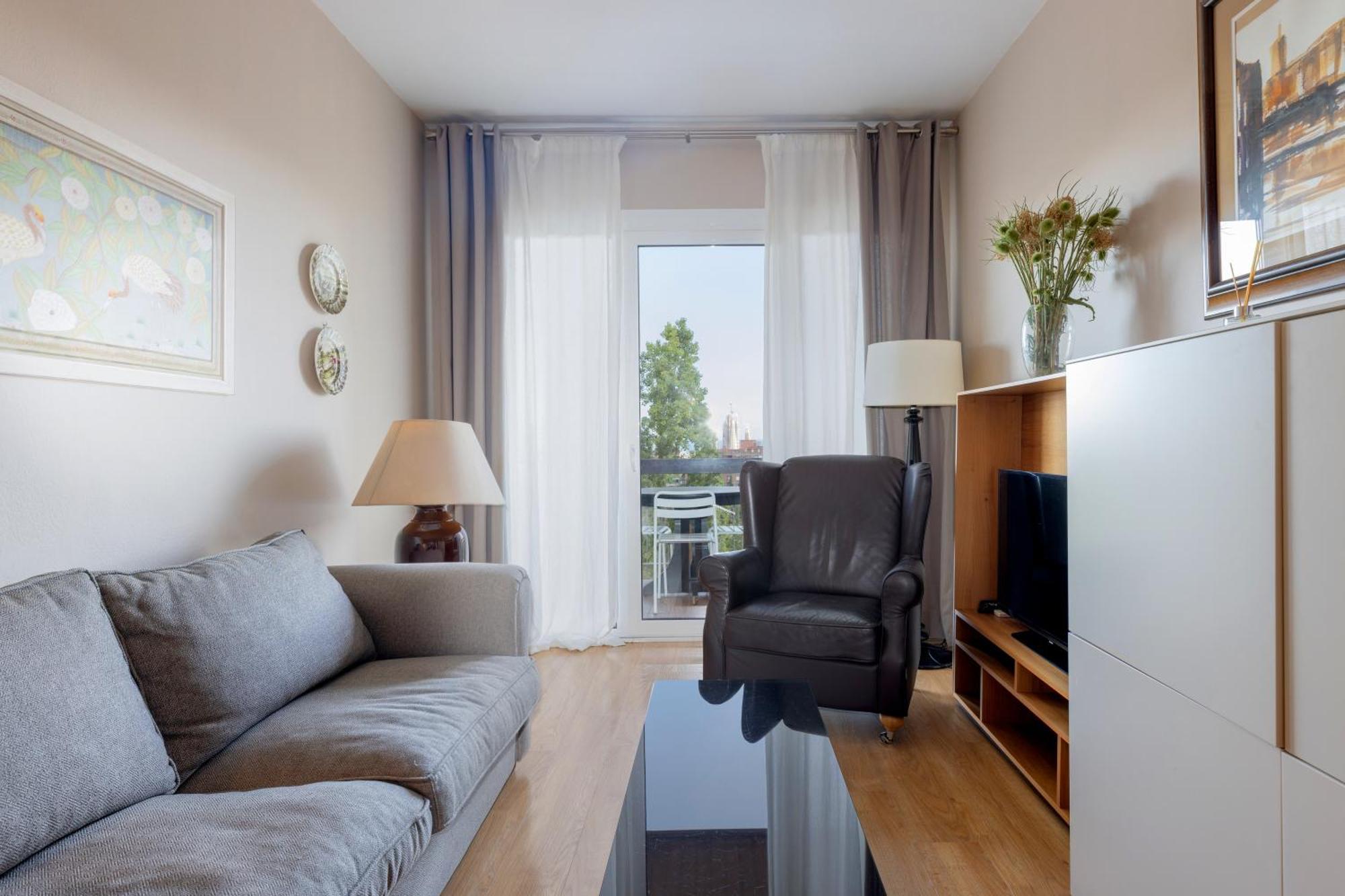 Lodging Apartments Guell Gaudi Barcelona Luaran gambar